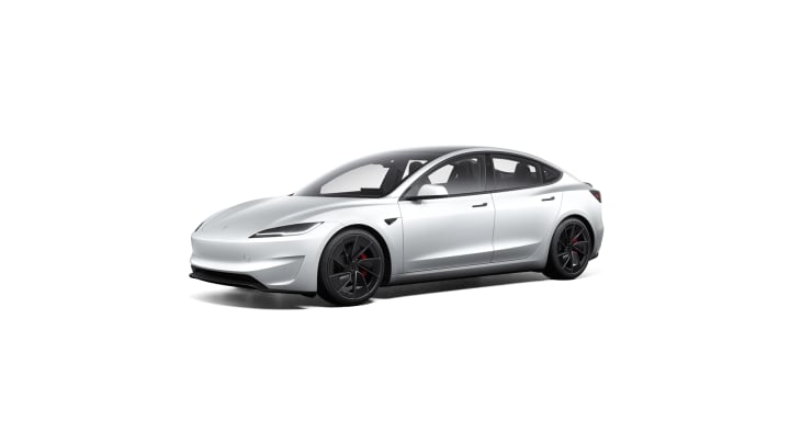 Tesla 2025 M3 Performance Vin 5YJ3232_33ce1c76315628c6a4073388b5e769d4