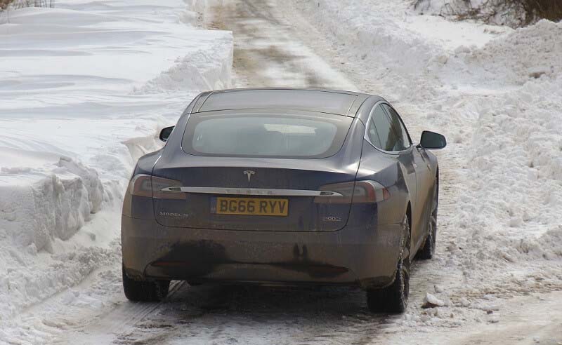 Tesla model s on sale snow performance