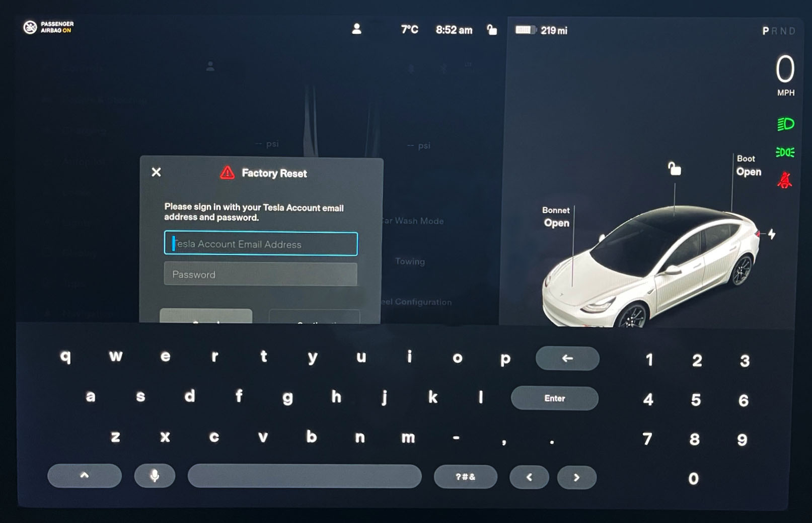 Restart screen tesla on sale model 3